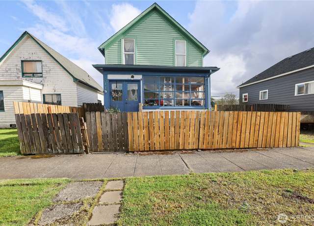 Property at 811 W Market St, Aberdeen, WA 98520, 4 beds, 1 bath