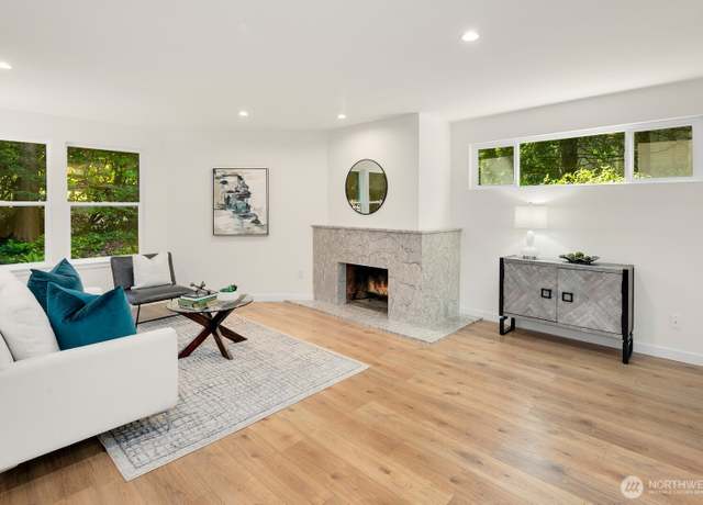 Property at 14633 NE 40th St Unit K7, Bellevue, WA 98007, 2 beds, 1 bath