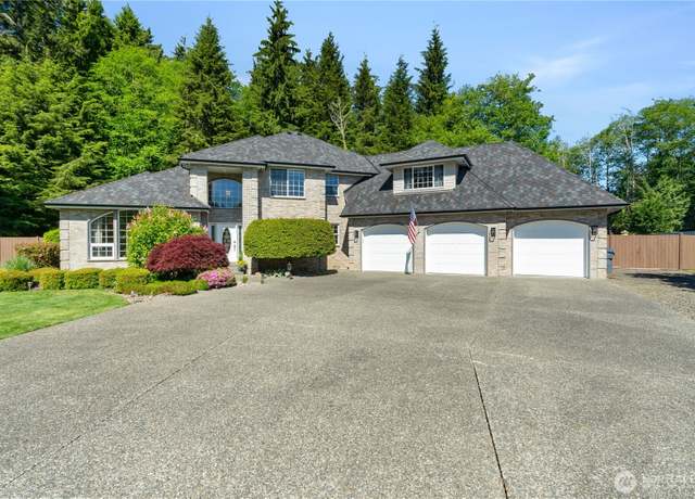 Property at 1024 Fairway Dr, Aberdeen, WA 98520, 4 beds, 2.5 baths