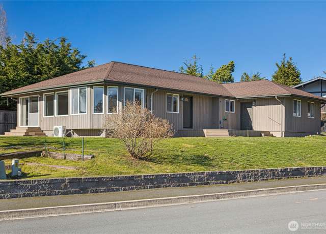 Property at 525 Alder Ct, San Juan Island, WA 98250, 3 beds, 2 baths