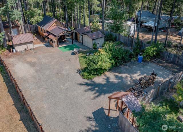 Property at 30 N Brook Ln, Hoodsport, WA 98548, 1 bed, 1 bath