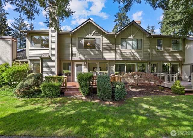 Property at 16972 65th Ln NE, Kenmore, WA 98028, 2 beds, 3 baths