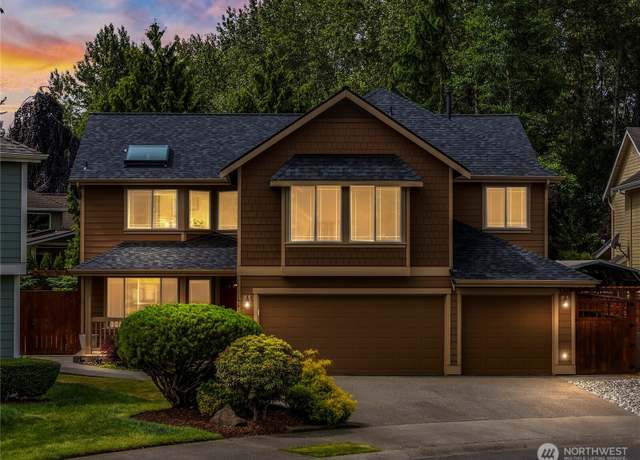 Property at 4307 NE 7th Pl, Renton, WA 98059, 5 beds, 3 baths