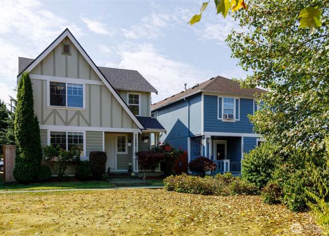 Property at 704 29th Ave SE, Puyallup, WA 98374, 3 beds, 2.5 baths
