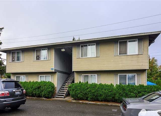 Property at 3020 S 216th St Unit J, Seatac, WA 98198, 8 beds, 4 baths