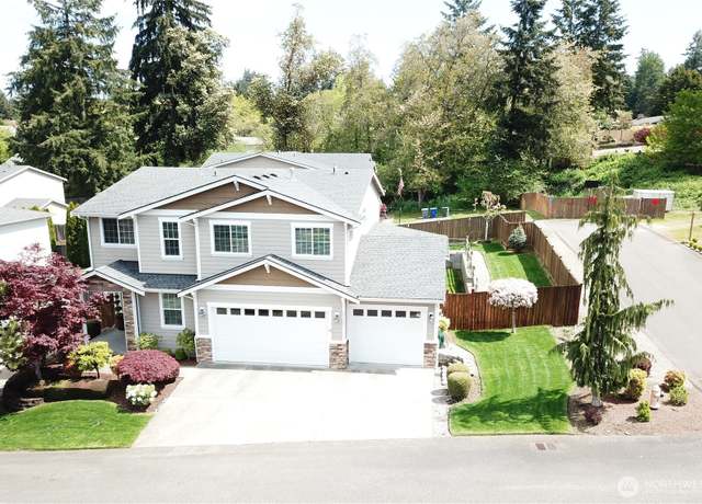 Property at 2513 Cincinnati St, Steilacoom, WA 98388, 4 beds, 2.5 baths