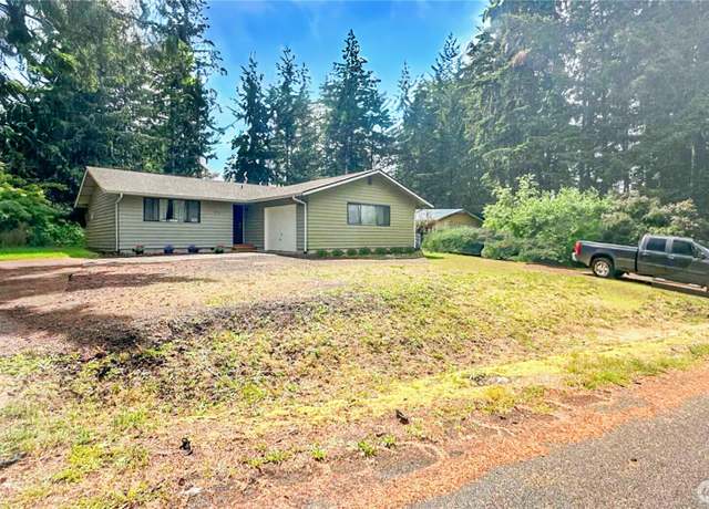 Property at 211 SE Clematis Ave, Shelton, WA 98584, 2 beds, 1.5 baths