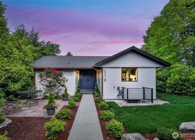Property at 2216 18th Ave S, Seattle, WA 98144, 4 beds, 3.5 baths