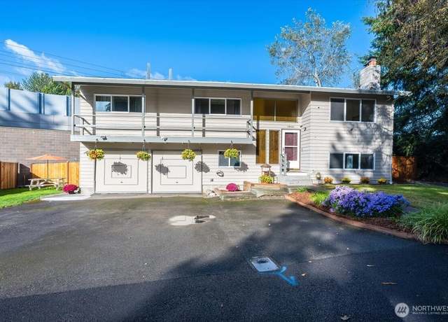 Property at 15121 3rd Ave NE, Shoreline, WA 98155, 3 beds, 3 baths