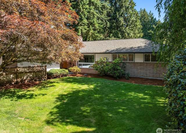 Property at 7245 NE 170th St, Kenmore, WA 98028, 3 beds, 2 baths