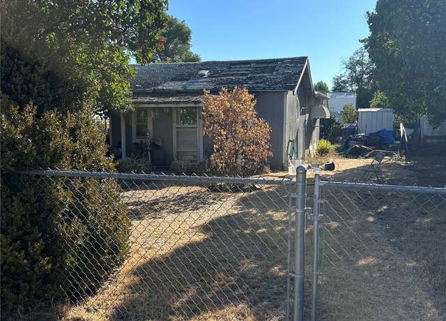 Property at 1417 4th Ave, Walla Walla, WA 99362, 1 bed, 1 bath