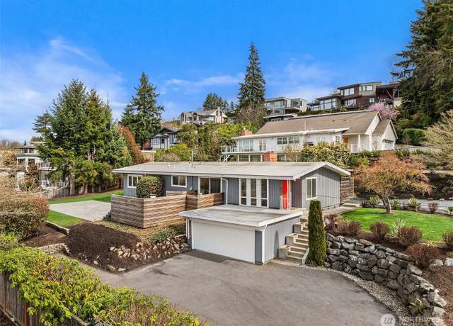 Property at 10220 NE 58th St, Kirkland, WA 98033, 6 beds, 3 baths