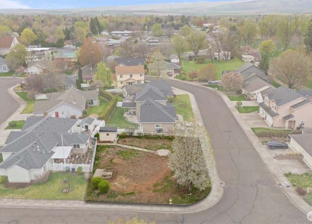 Property at 35 Parkwood Cir, Walla Walla, WA 99362
