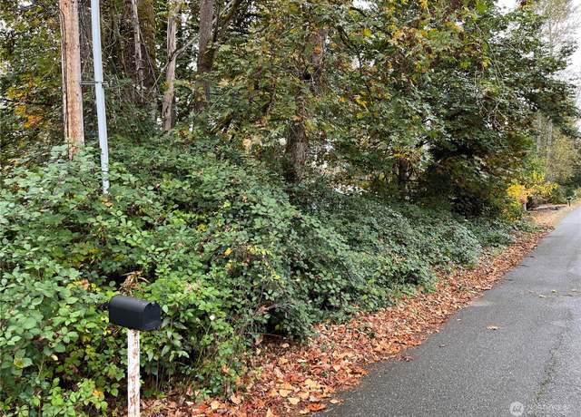 Property at 207 XX 147th Ave SE, Kent, WA 98042