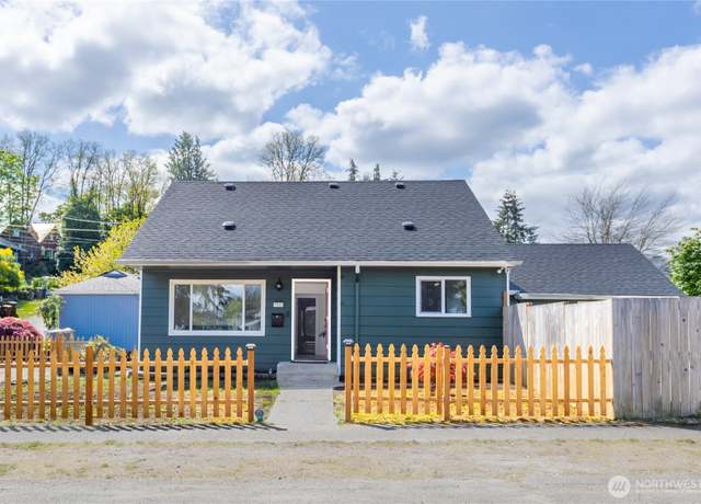 Property at 3852 S 34th St, Tacoma, WA 98409, 4 beds, 2 baths
