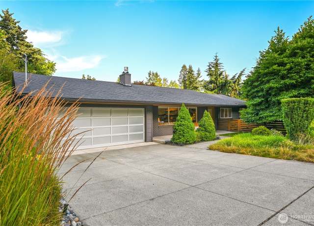Property at 804 109th Ave SE, Bellevue, WA 98004, 3 beds, 2 baths