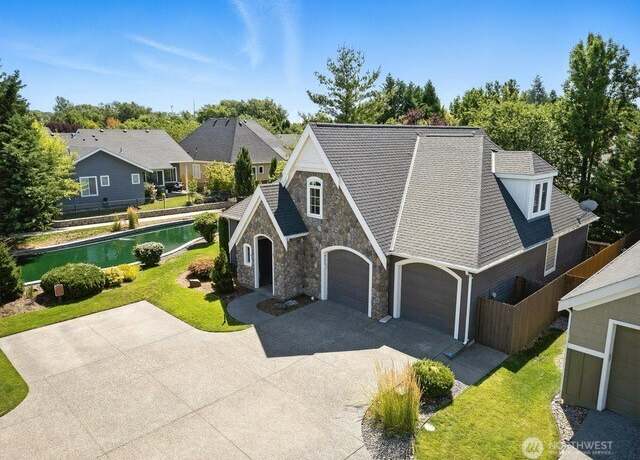 Property at 711 SE Pheasant Run, College Place, WA 99324, 5 beds, 2.5 baths