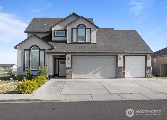 Property at 1105 E Olympia St E, Othello, WA 99344, 4 beds, 3.5 baths