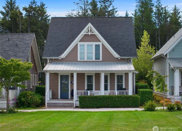 Property at 100 Horseshoe Ln, Pacific Beach, WA 98571, 3 beds, 3.5 baths