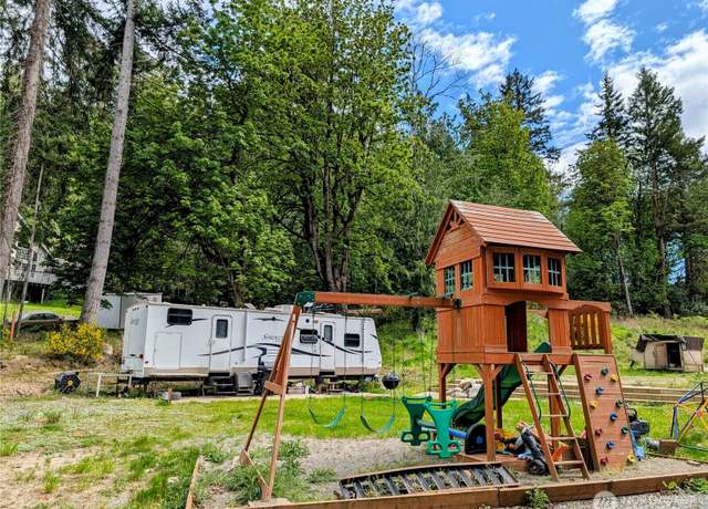 Property at 16402 Hoff Rd NW, Lakebay, WA 98349