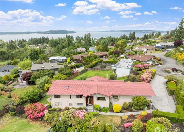 Property at 916 Kari Ln, Steilacoom, WA 98388, 4 beds, 3 baths
