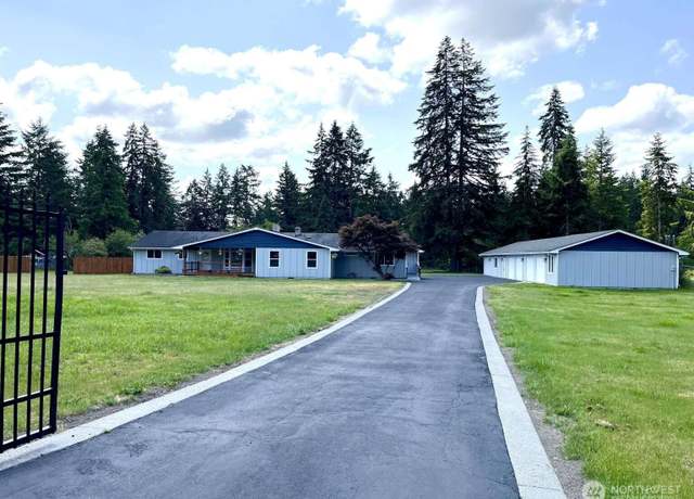 Property at 4012 267th St E, Spanaway, WA 98387, 5 beds, 4 baths