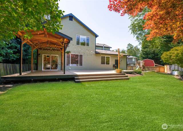 Property at 12327 58th Dr SE, Snohomish, WA 98296, 4 beds, 2.5 baths