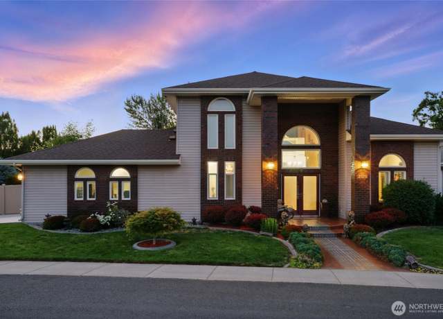 Property at 709 SE Songbird Ln, College Place, WA 99324, 3 beds, 2.5 baths