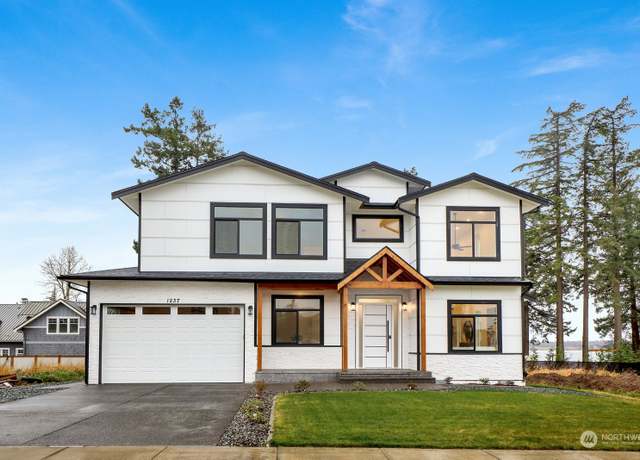 Property at 1237 Leighton St, Blaine, WA 98230, 4 beds, 5 baths