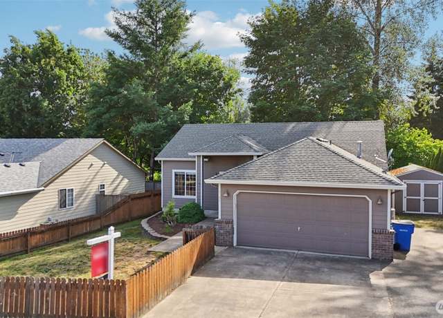 Property at 1041 40th St, Washougal, WA 98671, 3 beds, 2 baths