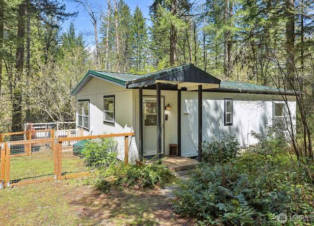 Property at 51 Foster Rd, Carson, WA 98610, 2 beds, 1 bath