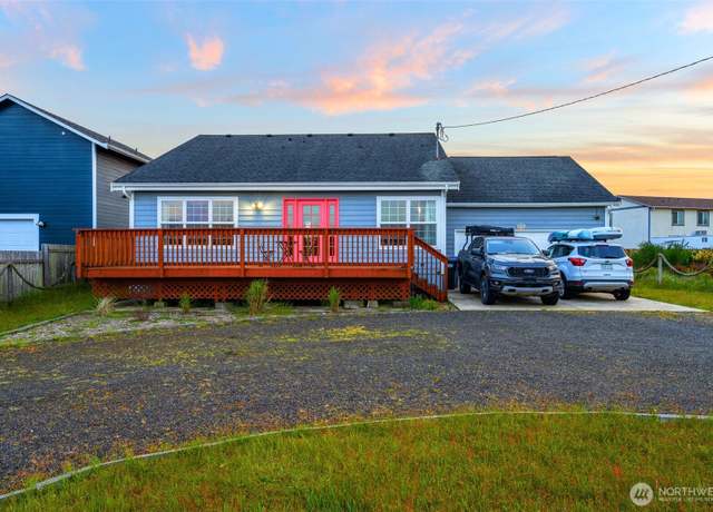 Property at 1291 Channel Ave SW, Ocean Shores, WA 98569, 3 beds, 2 baths