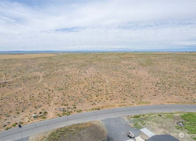 Property at 452 SE Desert Hills Loop Rd, Moses Lake, WA 98837