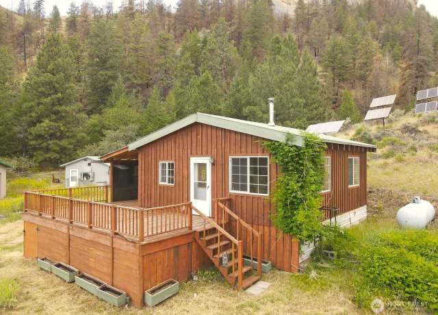 Property at 113 Eagles Bluff Rd, Oroville, WA 98844, 1 bed, 0.5 baths