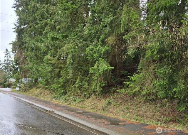 Property at 803 140th Ave SE, Bellevue, WA 98005