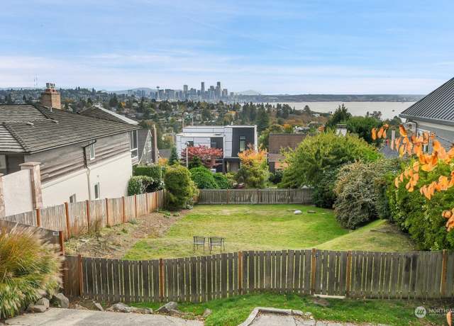 Property at 2415 Montavista Pl W, Seattle, WA 98199