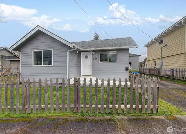 Property at 605 Mill St, Kelso, WA 98626, 3 beds, 1 bath