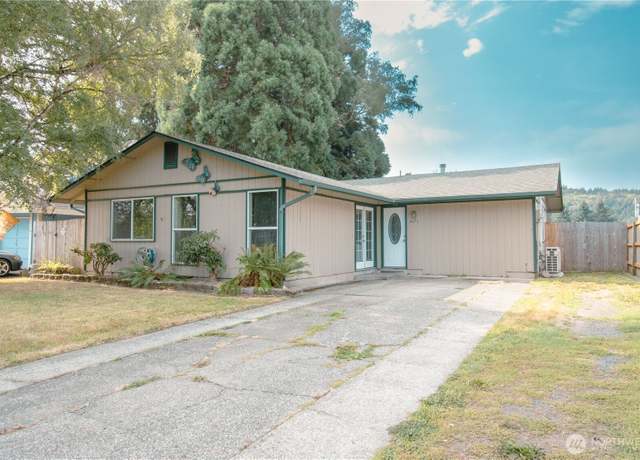 Property at 4671 Merlin St, Longview, WA 98632, 4 beds, 1 bath