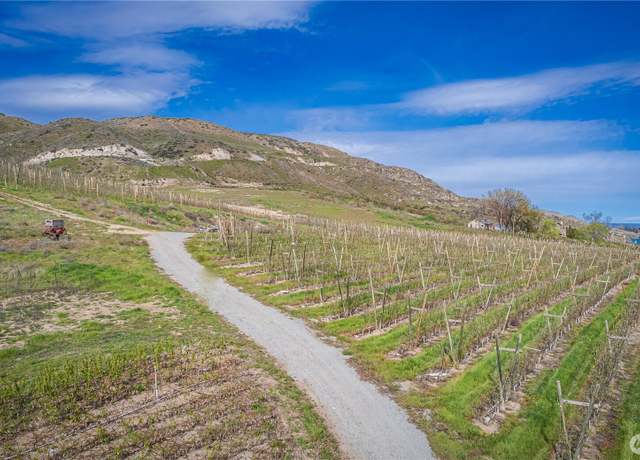 Property at 18 Old Hwy 10 Spur, Pateros, WA 98846