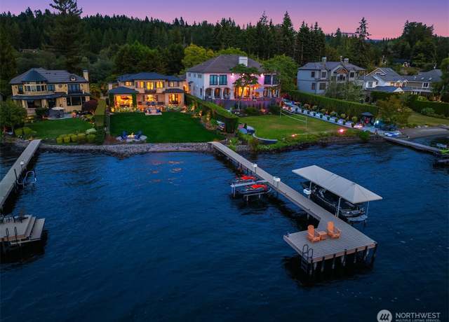 Property at 253 E Lake Sammamish Pkwy SE, Sammamish, WA 98074, 5 beds, 3.5 baths