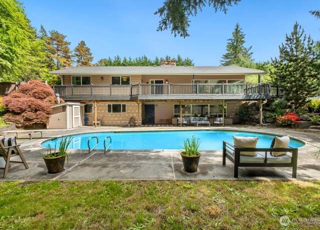 Property at 15701 161st Ave NE, Woodinville, WA 98072, 5 beds, 3 baths
