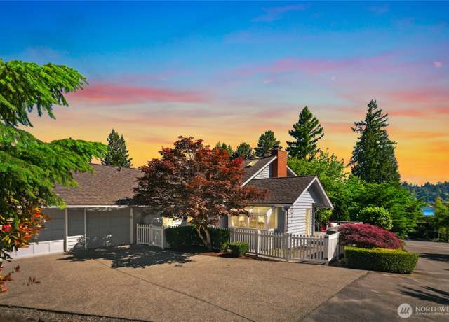 Property at 3089 W Lake Sammamish Pkwy NE, Redmond, WA 98052, 3 beds, 2 baths