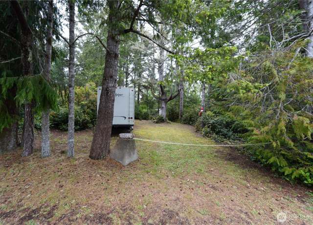 Property at 2001 323rd Pl, Ocean Park, WA 98640