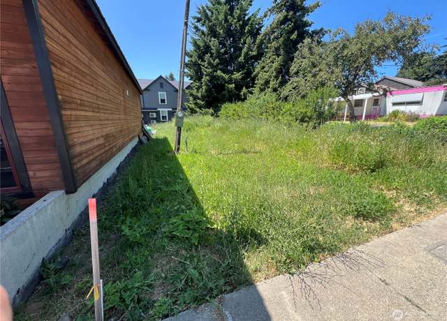 Property at 204 N 1st St, Roslyn, WA 98941