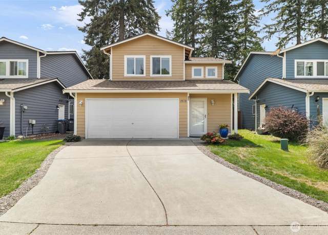 Property at 1978 Kelowna Pl SE, Port Orchard, WA 98366, 3 beds, 1.5 baths