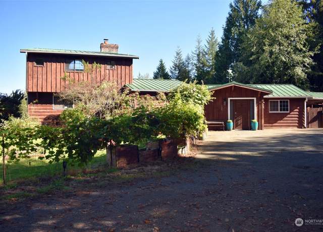 Property at 105 Strawberry Hill Rd, Elma, WA 98541, 3 beds, 2.5 baths