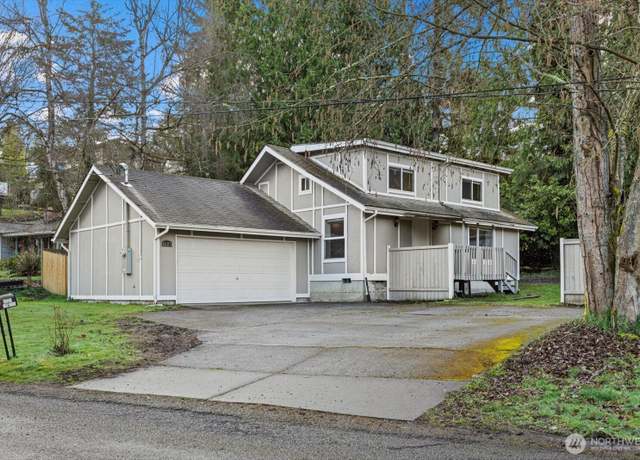 Property at 1621 S 251st Pl, Des Moines, WA 98198, 3 beds, 2 baths
