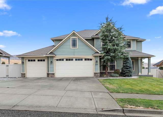 Property at 3517 Dianna Way, Wenatchee, WA 98801, 4 beds, 2.5 baths