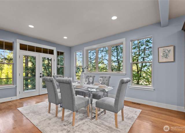 Property at 1 Valley View Cir, Bellingham, WA 98229, 4 beds, 2.5 baths