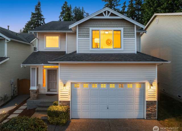 Property at 7522 NE 204th Pl, Kenmore, WA 98028, 4 beds, 2.5 baths